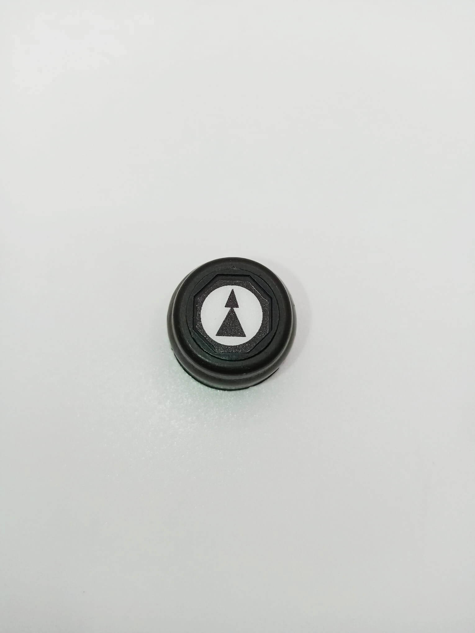 Ikusi pushbutton cover for TM70 transmitter - view 2